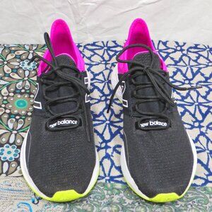 New Balance Fresh Foam Roav Black & Pink Running Shoes
